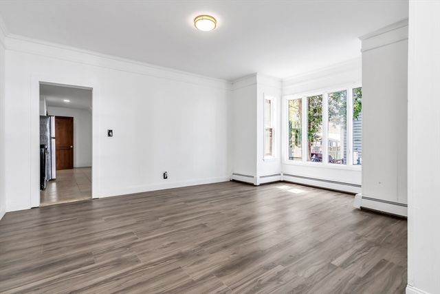 69 Lilley Ave, Lowell, MA 01850