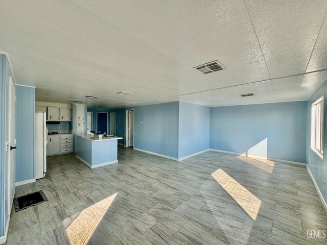 8300 Kern Canyon Road 93, Bakersfield, CA 93306