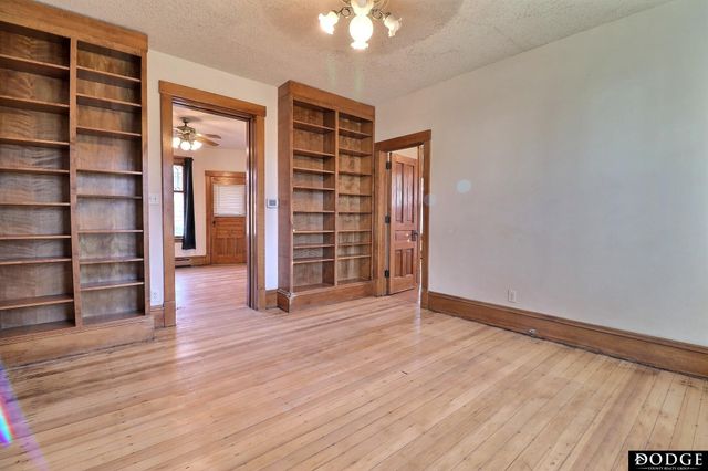 646 W 8th Street, Fremont, NE 68025