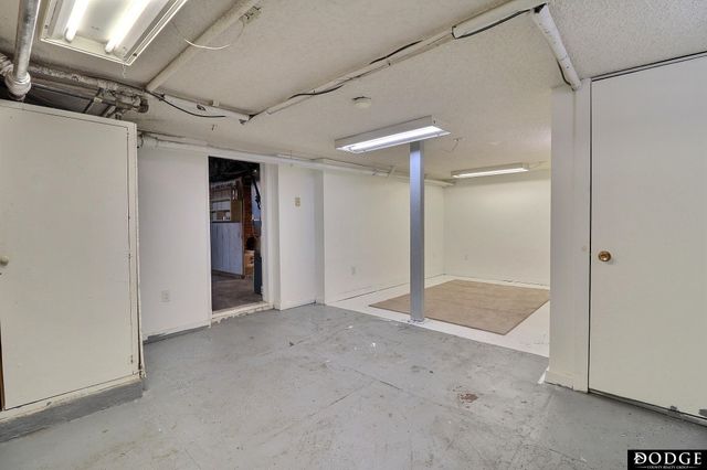 646 W 8th Street, Fremont, NE 68025