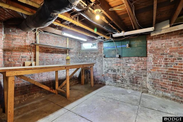 646 W 8th Street, Fremont, NE 68025