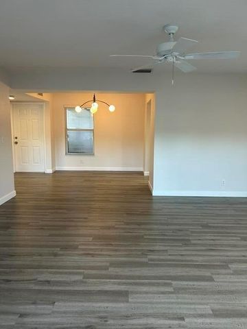 10330 N MILITARY Trail 7A, Palm Beach Gardens, FL 33410