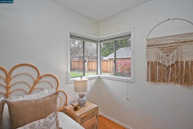 312 312 Gloria Dr, Pleasant Hill, CA 94523