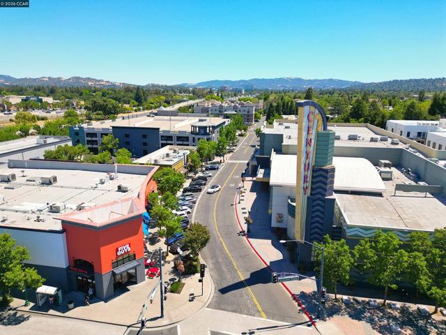 312 312 Gloria Dr, Pleasant Hill, CA 94523