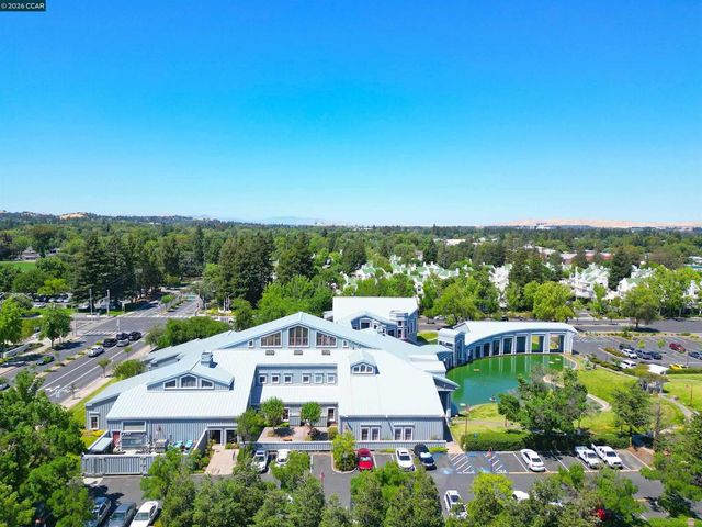 312 312 Gloria Dr, Pleasant Hill, CA 94523