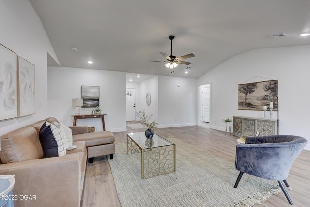 1230 Sheila Ann Drive, Carthage, MO 64836