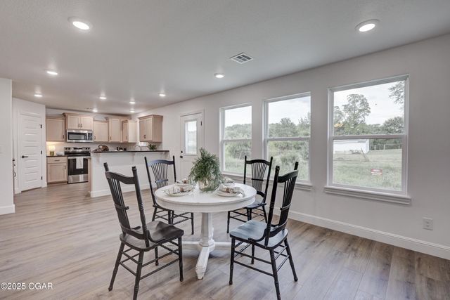 1230 Sheila Ann Drive, Carthage, MO 64836