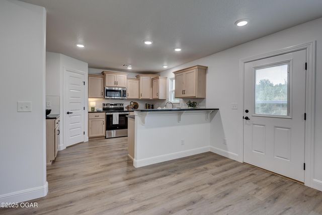 1230 Sheila Ann Drive, Carthage, MO 64836