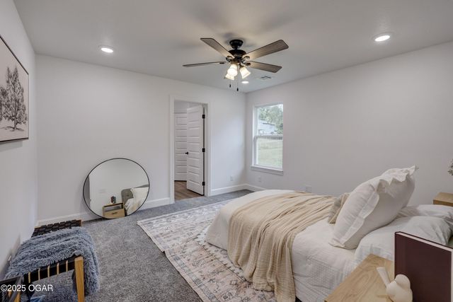 1230 Sheila Ann Drive, Carthage, MO 64836