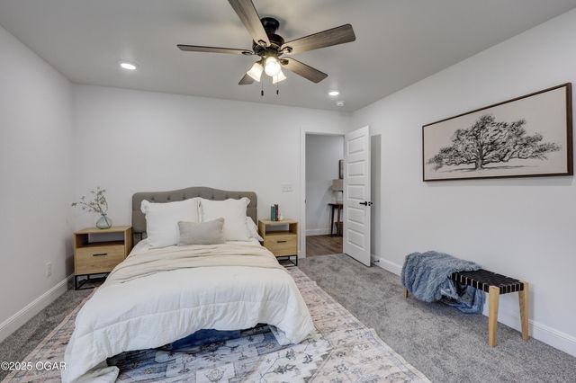 1230 Sheila Ann Drive, Carthage, MO 64836