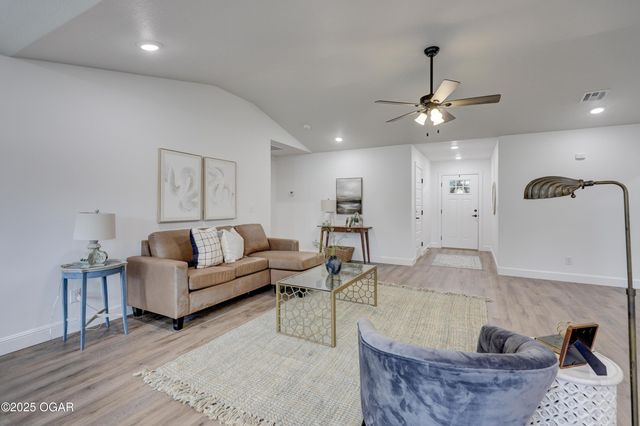 1230 Sheila Ann Drive, Carthage, MO 64836