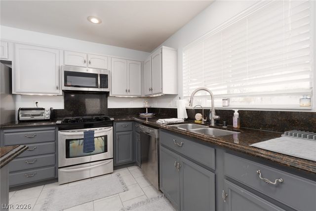 7904 Constantinople Avenue, Las Vegas, NV 89129