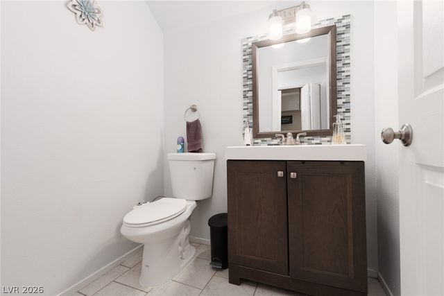 7904 Constantinople Avenue, Las Vegas, NV 89129