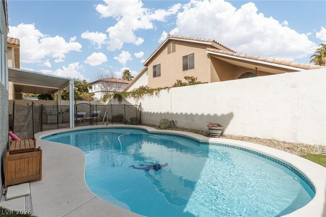 7904 Constantinople Avenue, Las Vegas, NV 89129