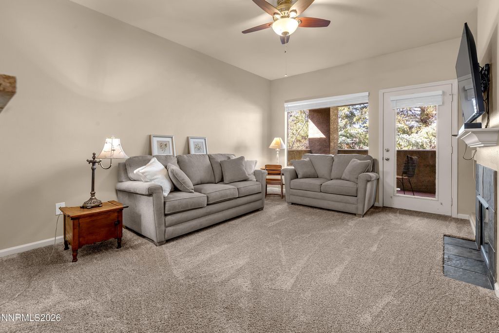 Image 7 of property listing at 900 S Meadows Parkway 1022, Reno, NV 89521