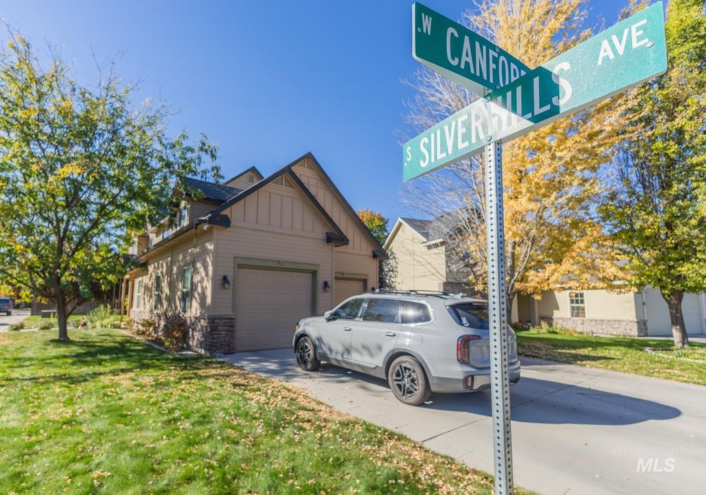 4811 S Silverhills Ave, Boise, ID 83709 photo 4