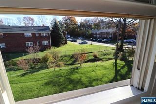 22 Regency Park, Ramsey, NJ 07446