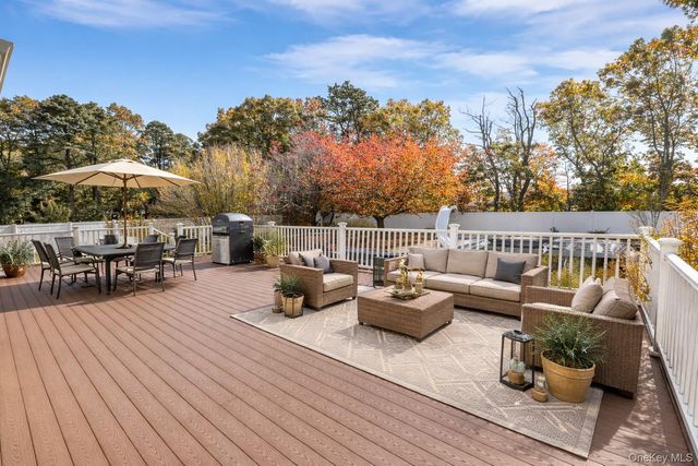 30 Ashford Drive, Bohemia, NY 11716