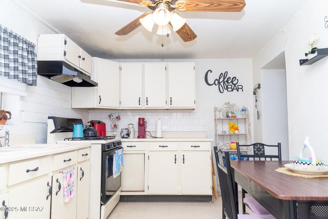 925 N Santa Cruz Street, Nogales, AZ 85621