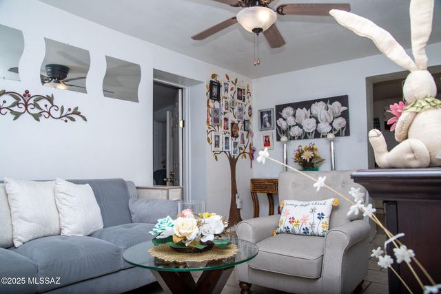 925 N Santa Cruz Street, Nogales, AZ 85621