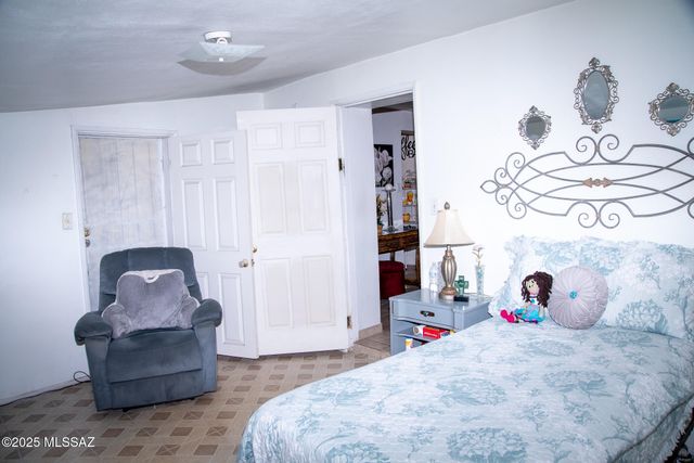 925 N Santa Cruz Street, Nogales, AZ 85621