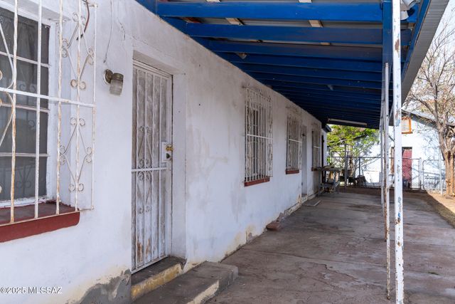 925 N Santa Cruz Street, Nogales, AZ 85621