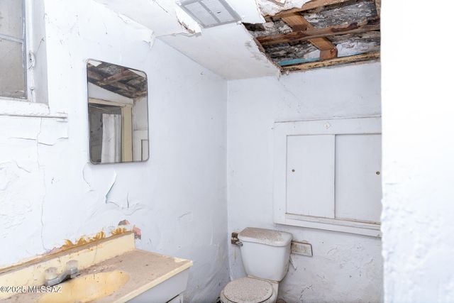 925 N Santa Cruz Street, Nogales, AZ 85621