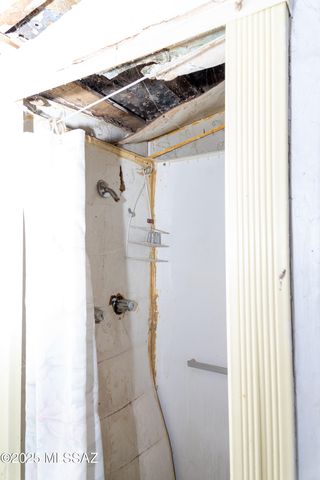 925 N Santa Cruz Street, Nogales, AZ 85621