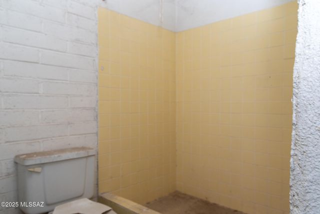 925 N Santa Cruz Street, Nogales, AZ 85621