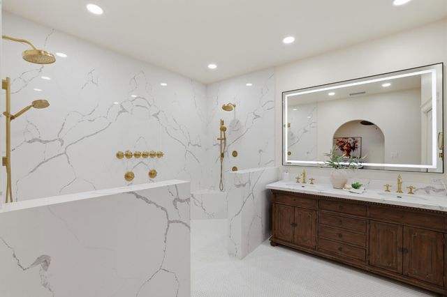 8735 Phoenix Ave, Fair Oaks, CA 95628