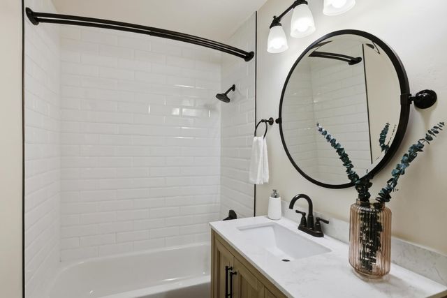 8735 Phoenix Ave, Fair Oaks, CA 95628