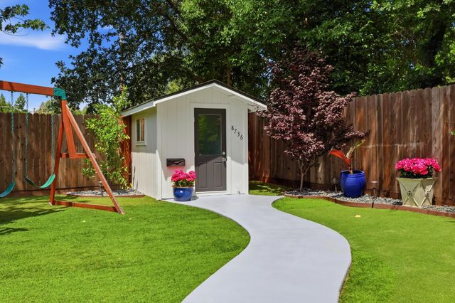 8735 Phoenix Ave, Fair Oaks, CA 95628