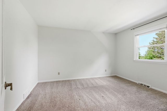 5560 Huntington Drive, Cazenovia, NY 13035
