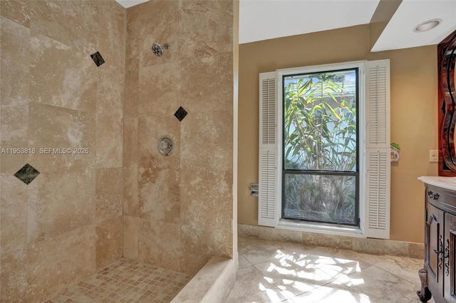 17115 Bay St, Jupiter, FL 33477