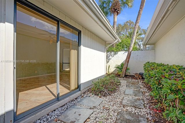 17115 Bay St, Jupiter, FL 33477