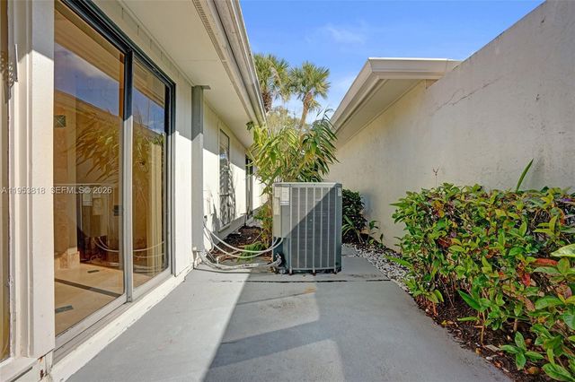 17115 Bay St, Jupiter, FL 33477