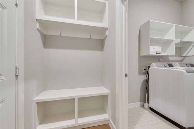 173 Coyote Creek Drive, Lavon, TX 75166