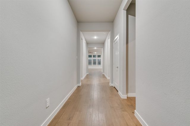 173 Coyote Creek Drive, Lavon, TX 75166