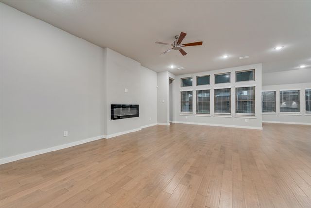 173 Coyote Creek Drive, Lavon, TX 75166