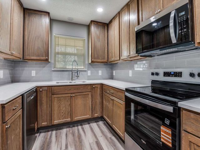 4311 Metropolitan Avenue, Dallas, TX 75210