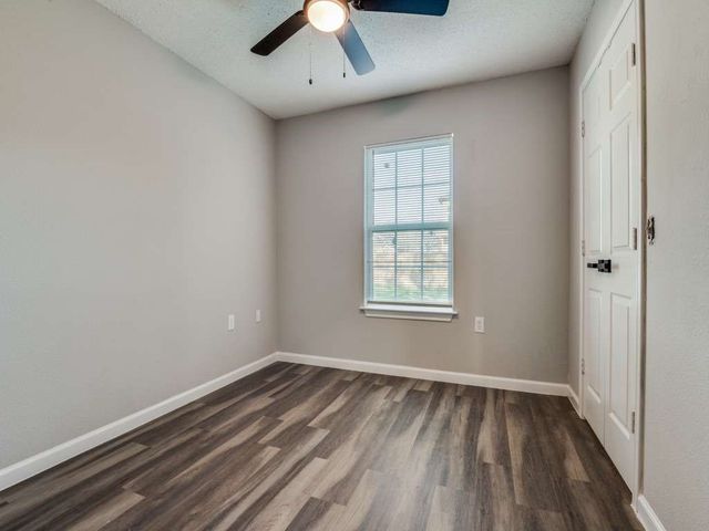 4311 Metropolitan Avenue, Dallas, TX 75210