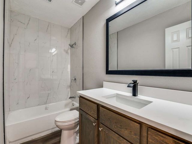 4311 Metropolitan Avenue, Dallas, TX 75210