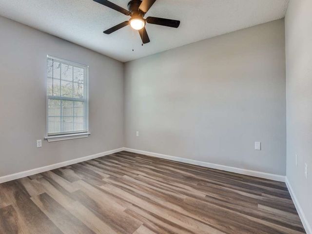 4311 Metropolitan Avenue, Dallas, TX 75210