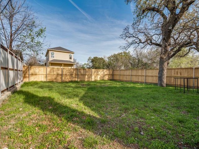 4311 Metropolitan Avenue, Dallas, TX 75210