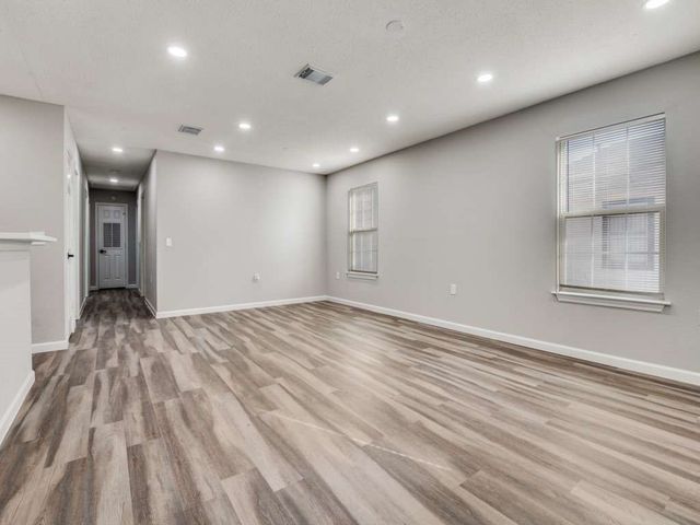 4311 Metropolitan Avenue, Dallas, TX 75210