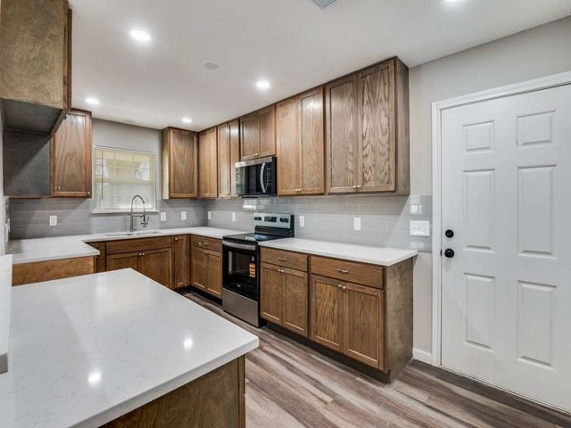 4311 Metropolitan Avenue, Dallas, TX 75210