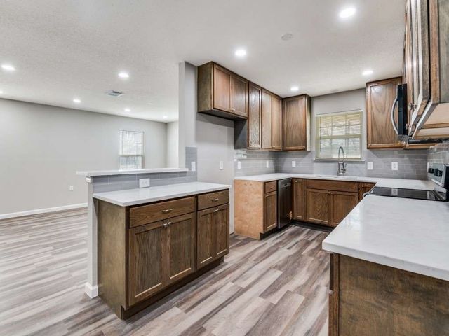 4311 Metropolitan Avenue, Dallas, TX 75210