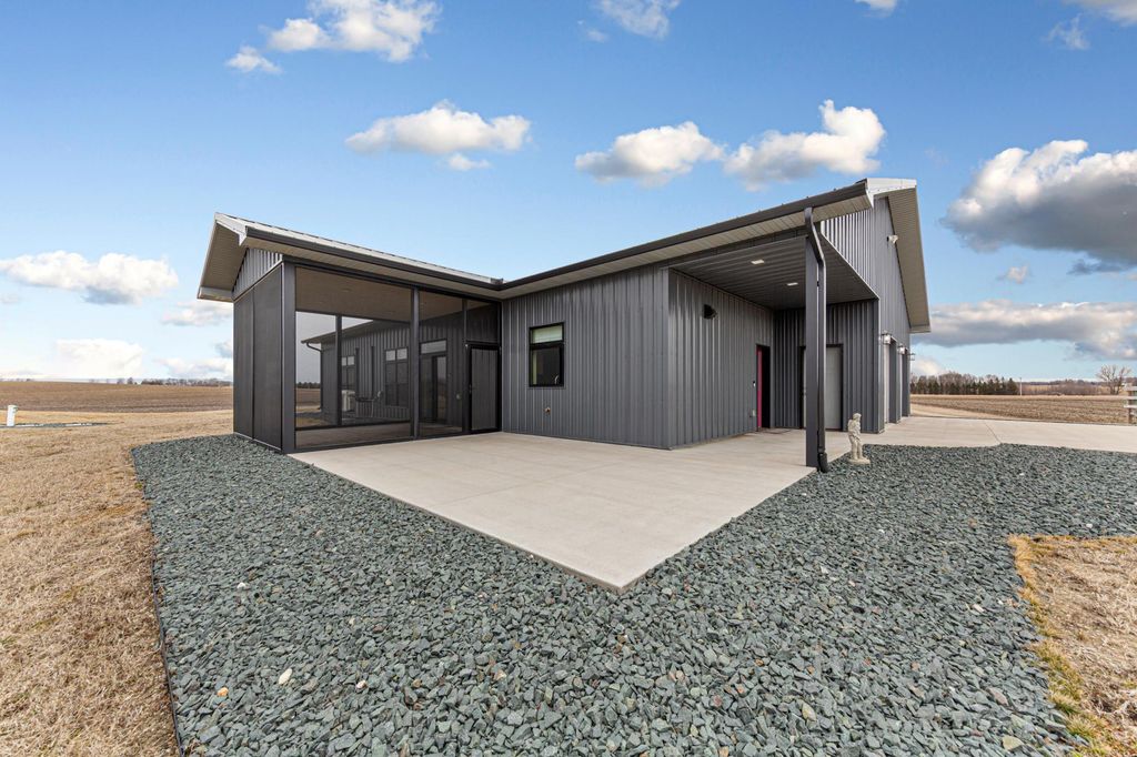 17742 280th Avenue, Ellendale, MN 56026