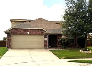 4504 Red Robin Court, Fort Worth, TX 76244