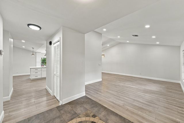 9255 NW 18TH Street, Plantation, FL 33322
